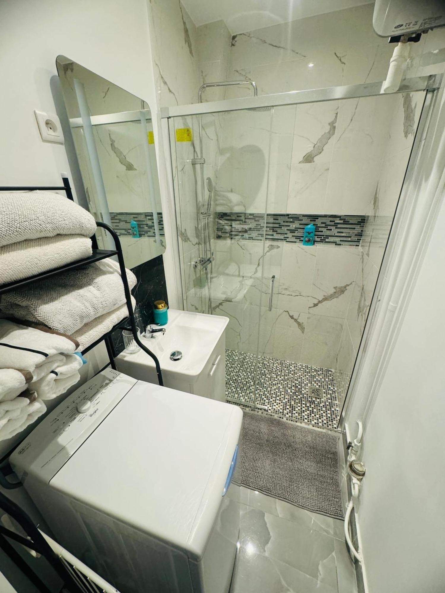 Charmante Appartement F2 Au Coeur De Paris 1Er Kültér fotó